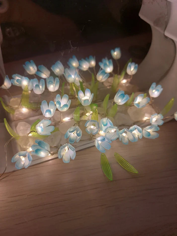 Infinite Cloud Mirror Tulips